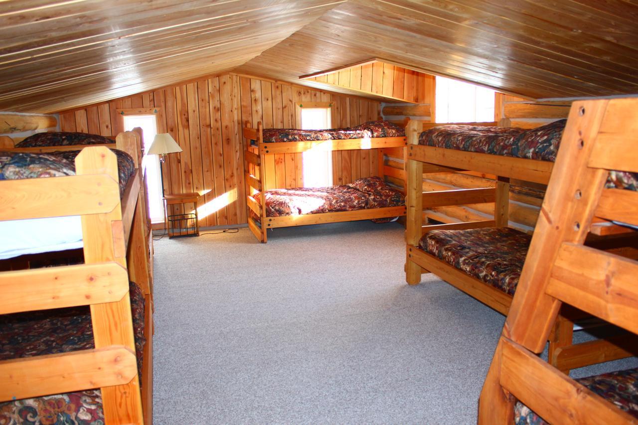 מלון דובואה Crooked Creek Guest Ranch מראה חיצוני תמונה